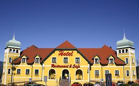 Autobahnrestaurant & Motorhotel Zoebern